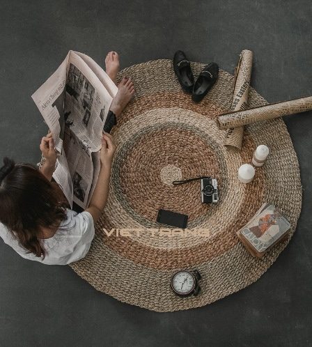 Natural Handwoven Seagrass Round Rug