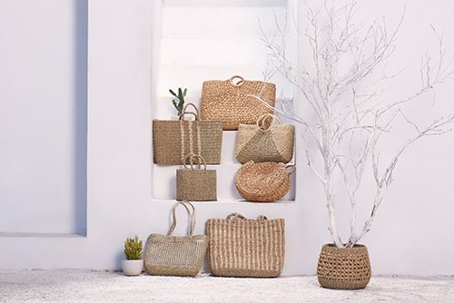 woven handbags in oasis