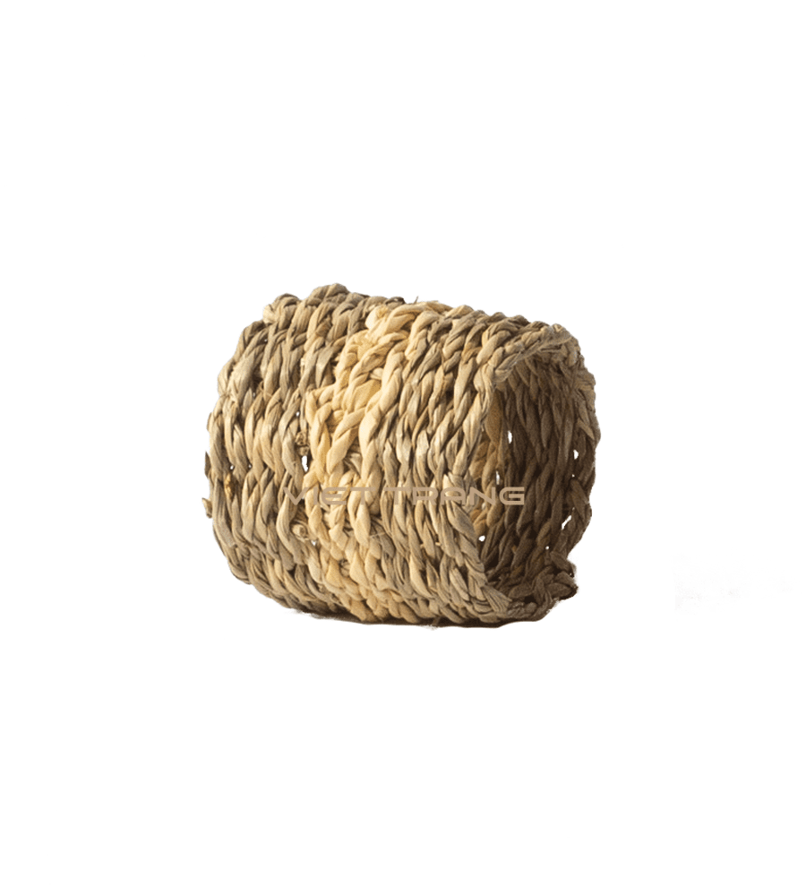 Set of woven napkin rings in seagrass and palm leaf, handmade in Vietnam.