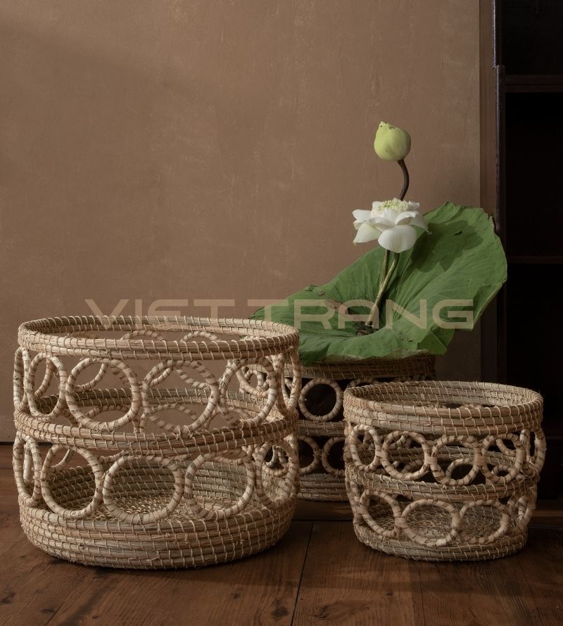 Seagrass woven storage basket