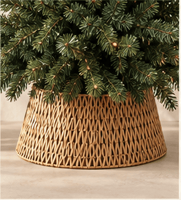 Airy Open Weave Tree Collar