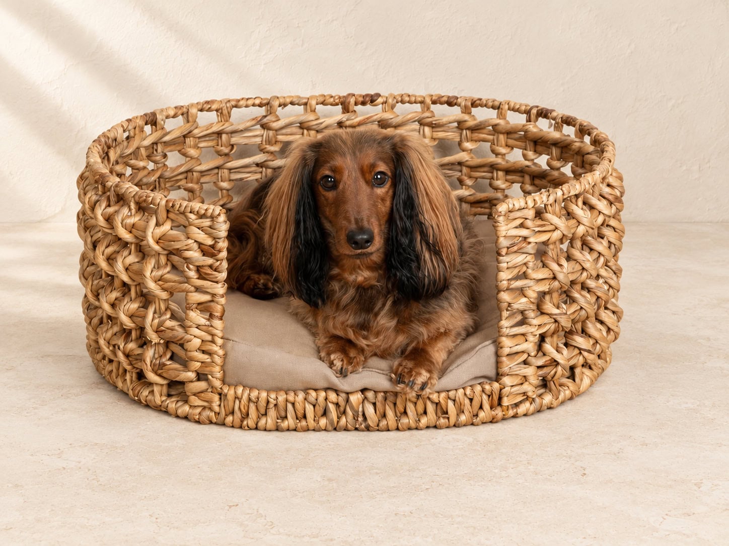 Open-Weave Water Hyacinth Dog Bed
