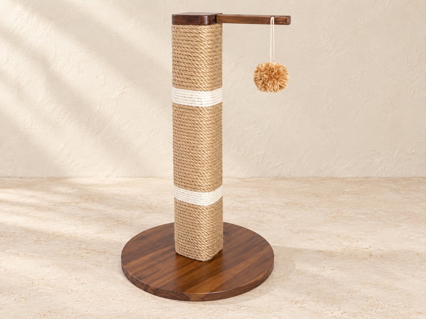 Hanging-Ball Jute Scratching Post