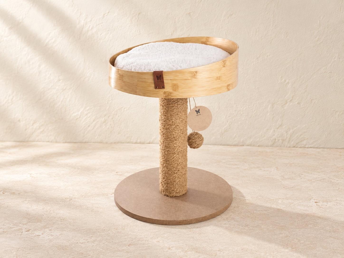 Basket-Top Jute Scratching Post