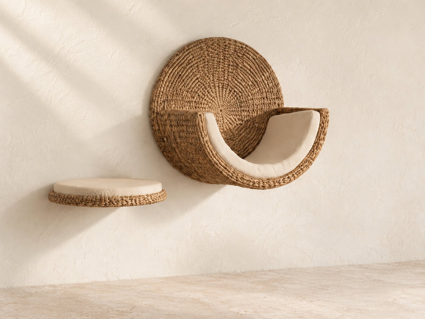 Round Seagrass Wall Cat Pod & Shelf