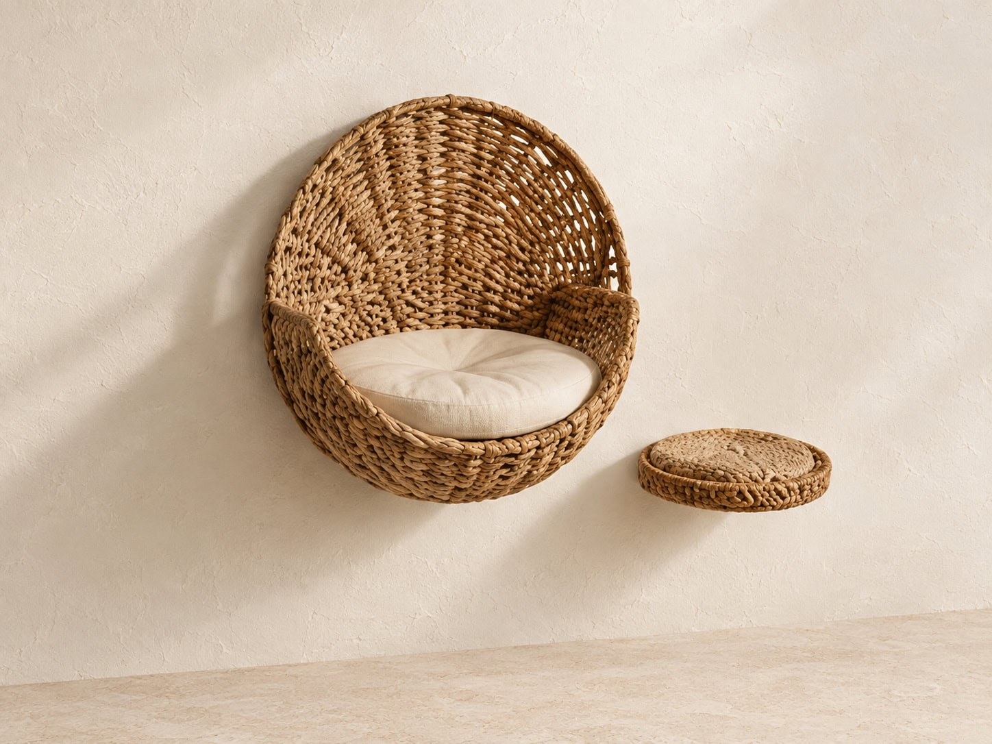 Round Seagrass Wall Cat Basket Pod & Step
