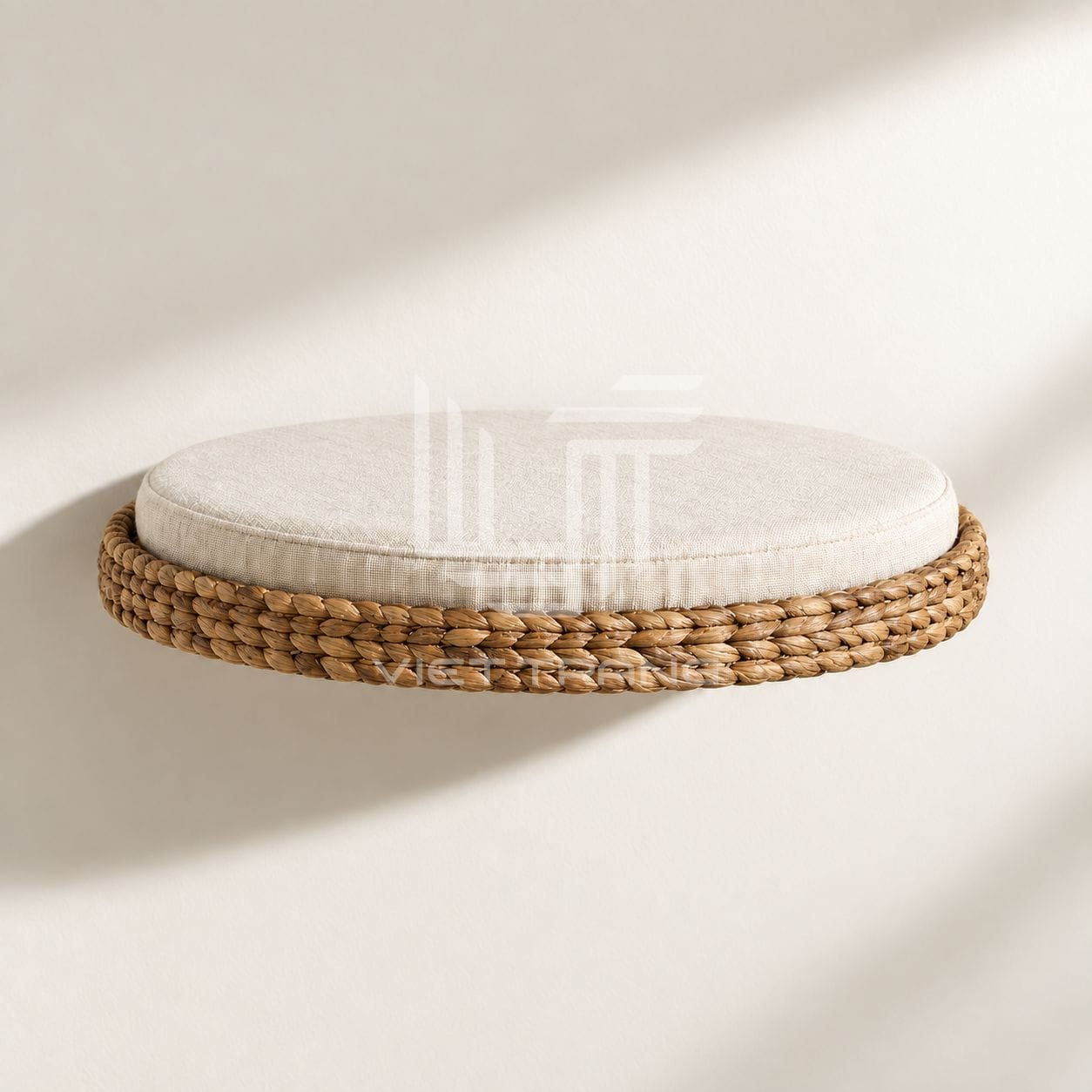 Handwoven Water Hyacinth Wall-Mounted Flat Cat Bed
